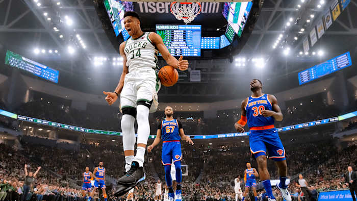 giannis-bucks-knicks-dunk
